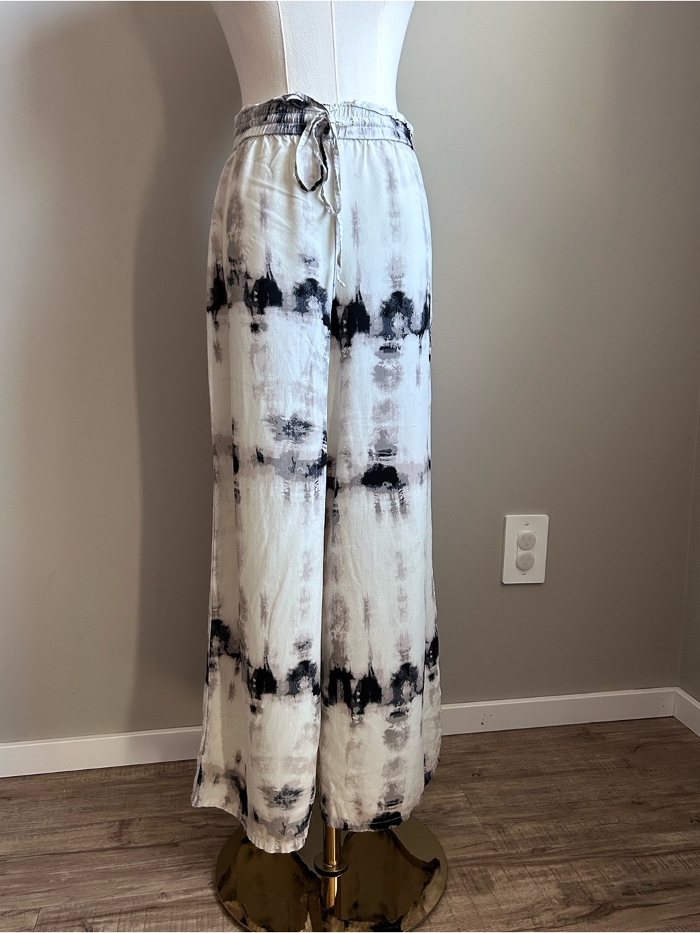 Festival Wide Leg crops Tie-Dye Lounge Pants Black grey White boho summer beachy - Picture 2 of 11